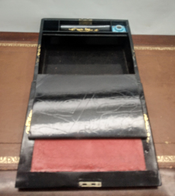 Papier-mâché writing case