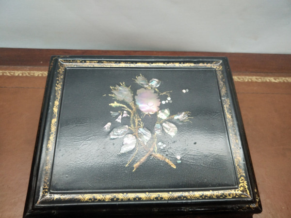 Papier-mâché writing case
