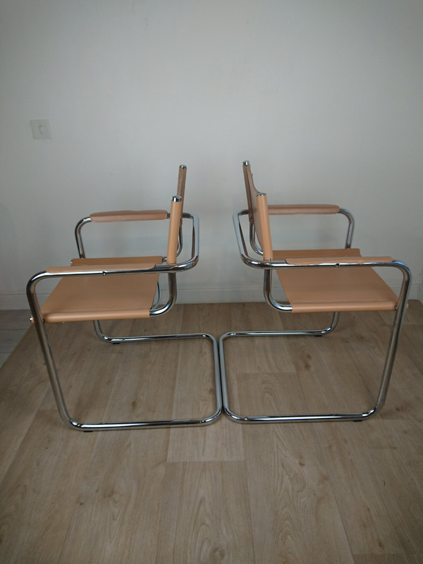 Poltrone cantilever in pelle beige