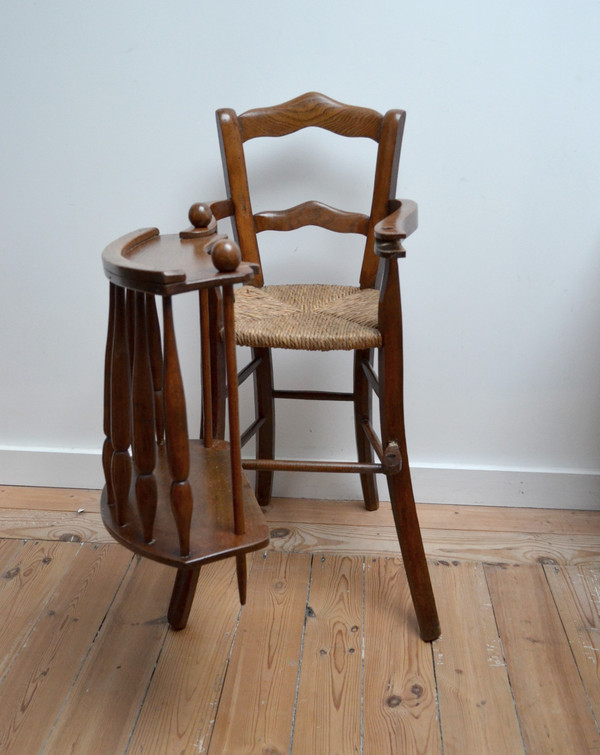 Chaise haute pour enfant circa 1900