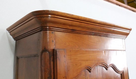  Bonnetière en Merisier massif, style Louis XV - Début XIXe 