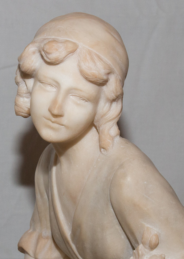 Scultura in alabastro Giovane Pugi, fine del XIX secolo