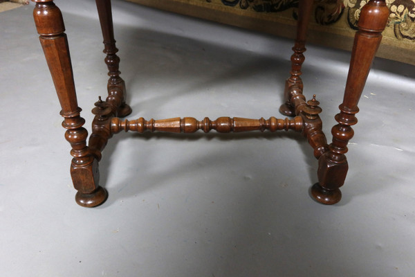Louis XIII cabaret table