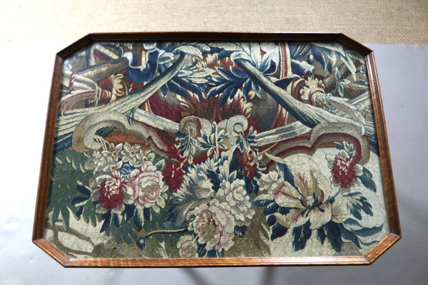 Louis XIII cabaret table