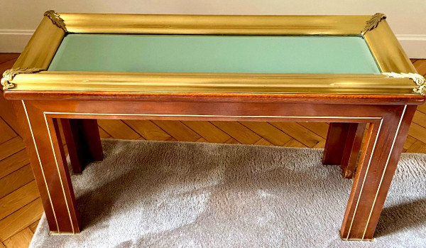 Portugal, Années 1970, Console En Bois Et Laiton Présentant Un Plateau Miroir à Biseaux. 
