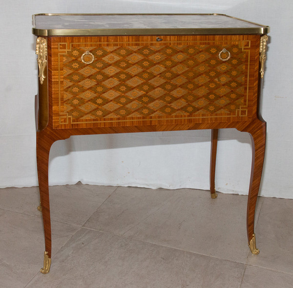 Transition Style Tea Table Late 19th Century