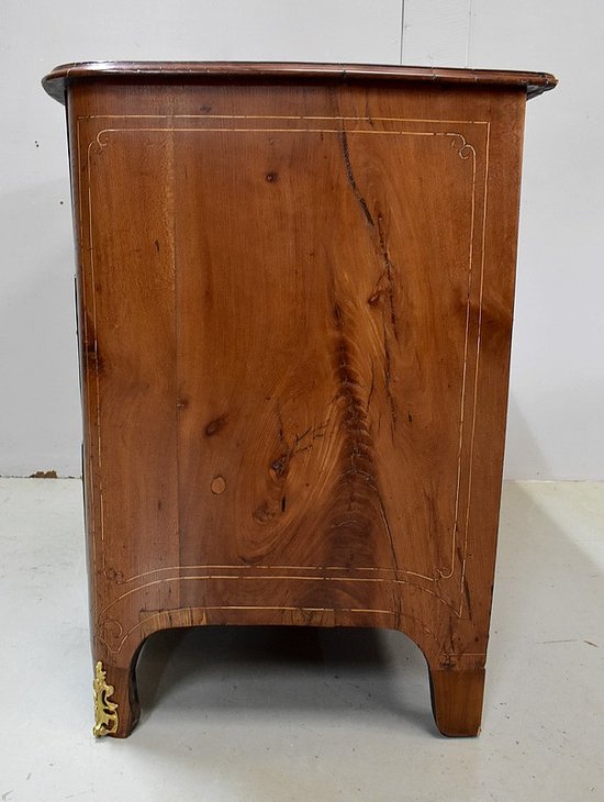  Comò di proprietà in olmo massiccio, epoca Luigi XIV - metà XVIII secolo