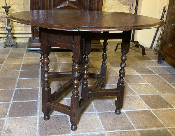 Table Gateleg En Chêne Du 17° Siècle