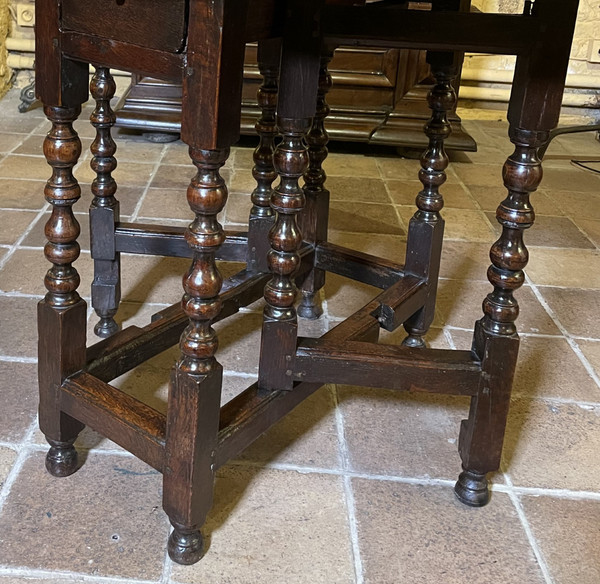 Table Gateleg En Chêne Du 17° Siècle