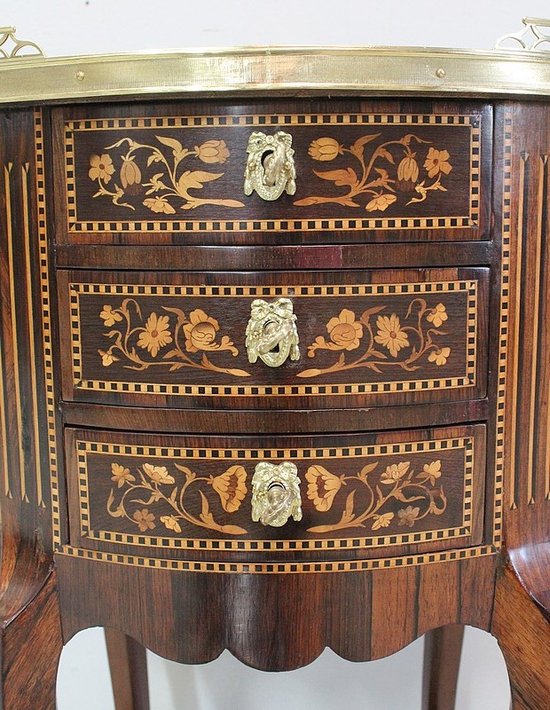  Petite Commode Chiffonnière Marquetée, en Palissandre, style Transition Louis XV - Louis XVI - Milieu XIXe 
