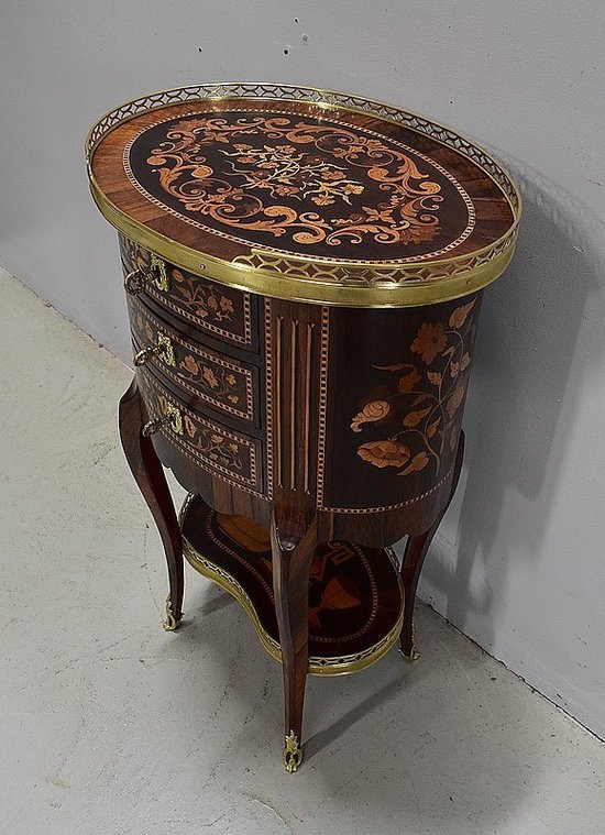  Petite Commode Chiffonnière Marquetée, en Palissandre, style Transition Louis XV - Louis XVI - Milieu XIXe 