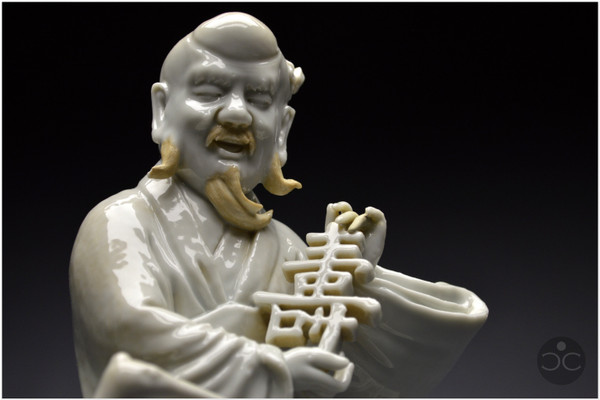 Chine, XVIIIè siècle, Groupe en porcelaine blanc de Chine représentant le dieu taoïste Shoulao