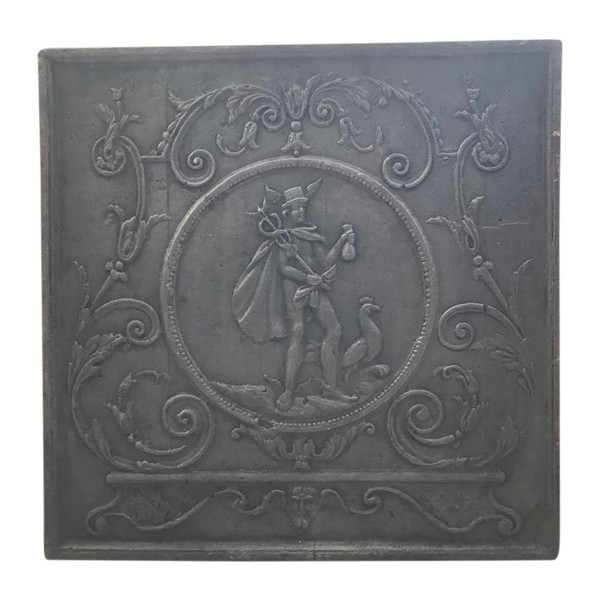 Grande plaque de cheminée ancienne en fonte d'époque 18 ème ( 83 cm X 83 cm )