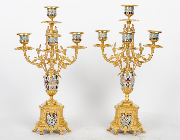 Une Garniture De Cheminée En Bronze Doré Et émail Cloisonné Fin XIXème Siècle