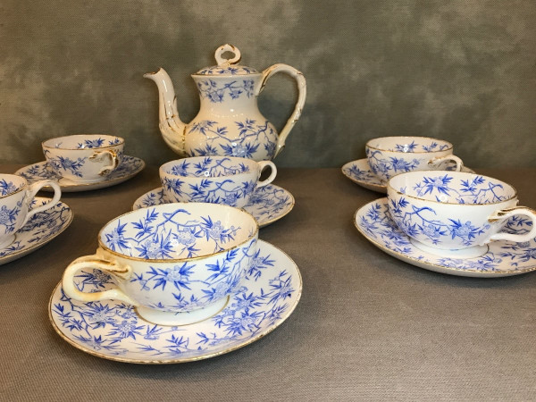 Set di servizi da tè in porcellana di Sarreguemines del XIX secolo