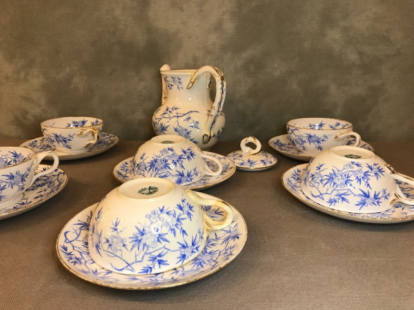 Set di servizi da tè in porcellana di Sarreguemines del XIX secolo