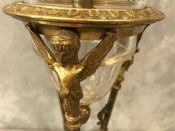 schöne Petroleumlampe aus dem 19. Jahrhundert aus Bronze und Kristall