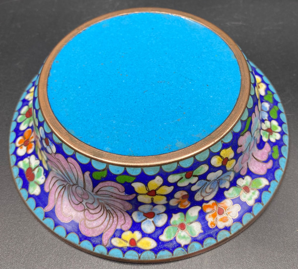 PARTITIONED CUP