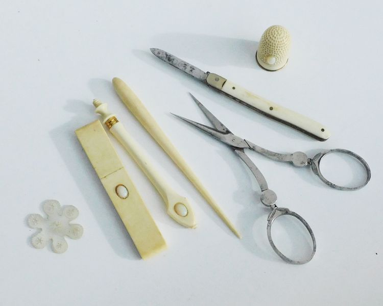Box Sewing Kit 19th Century Restoration Scissors Steel Tools Bone Ivory