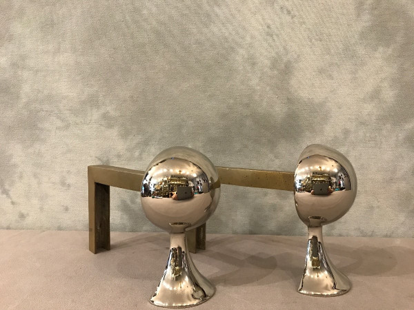 Small modernist andirons in chromed metal circa 1970