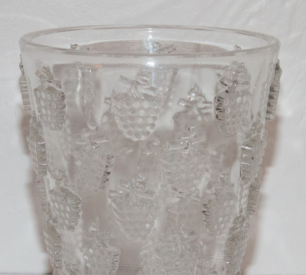 Vaso modello Lava Raisins Malaga R Lalique 1937