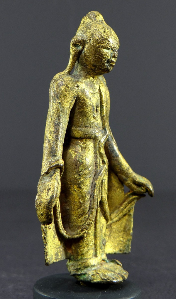 Birma, Bagan Region, 18. Jahrhundert oder früher, Bronzestatue, die Buddha darstellt.