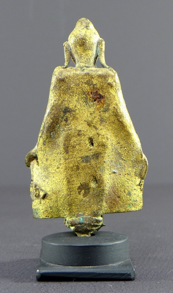 Birma, Bagan Region, 18. Jahrhundert oder früher, Bronzestatue, die Buddha darstellt.