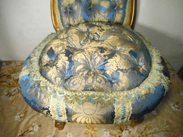 Coppia di poltrone imbottite in pura seta del periodo Napoleone III