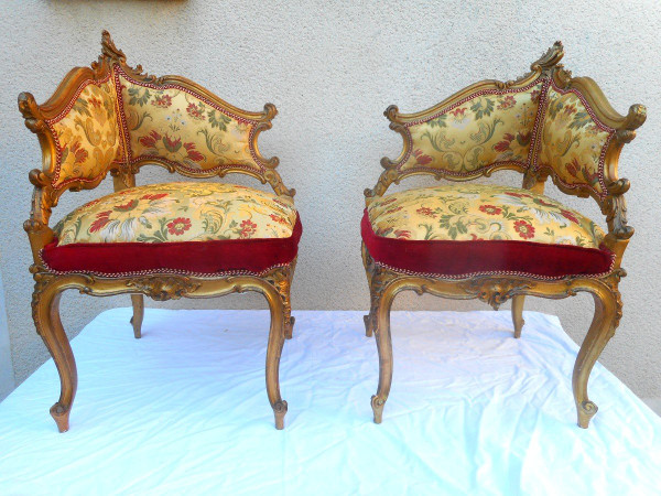 Paire De Fauteuil En Bois Doré d'Angle époque XIXe