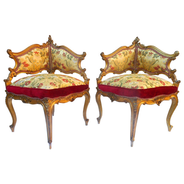 Paire De Fauteuil En Bois Doré d'Angle époque XIXe