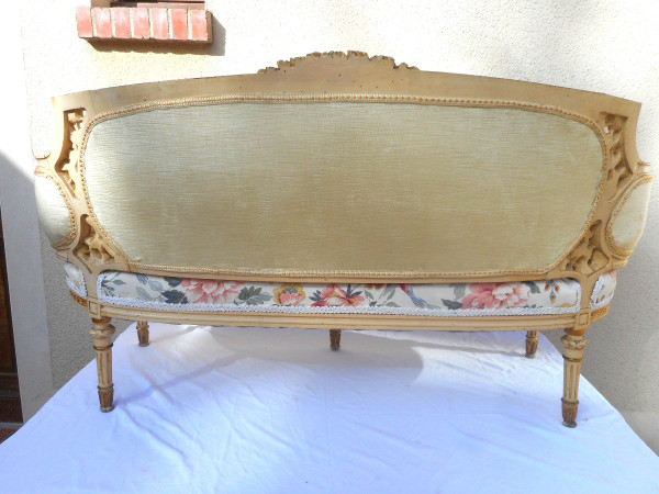 Ensemble De Salon sculpté époque XIXe En Bois Laqué Et Doré
