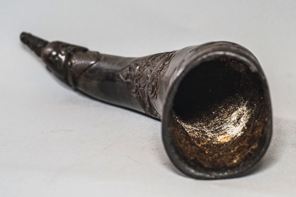 CORNE DE RITUEL BOUDHISTE, Tibet Thungra 