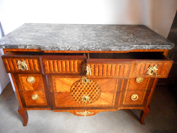 Commode XVIIIe En Marqueterie Et Bronze Doré Estampillé F.rubestuck