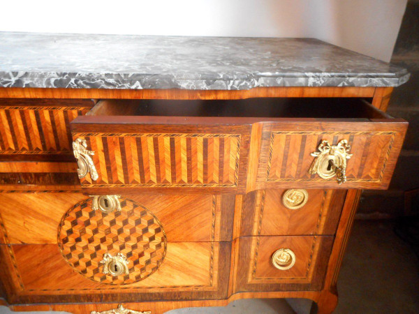 Commode XVIIIe En Marqueterie Et Bronze Doré Estampillé F.rubestuck