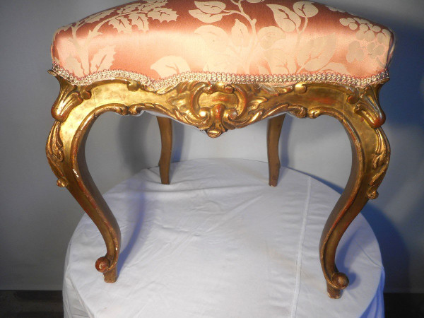 Set Of 4 XIX Period Chairs In Gilded Wood