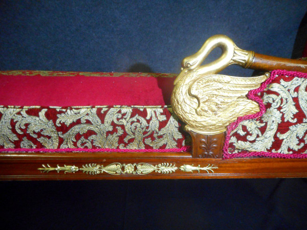 Repos Bed In Mahogany And Gilded Wood Empire Period With Swan Neck