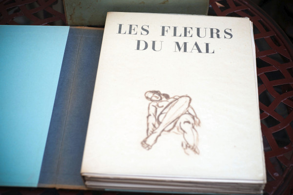 Curiosa - Ch. BAUDELAIRE, " LES FLEURS DU MAL ". Illustré par Roger CARLE. Paris, 1946 
