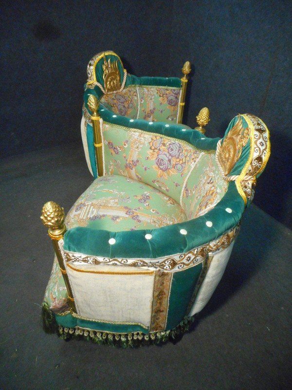 Confidente indiscreto Capitonné periodo Napoleone III