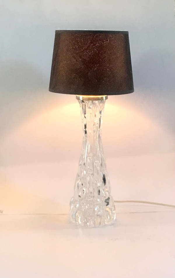 Il designer di lampade di cristallo Carl Fagerland per Orrefors Svezia