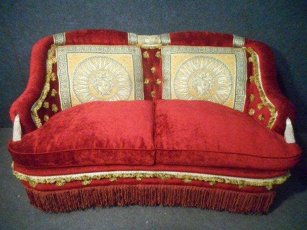 Sofa Napoleon III period In Velvet
