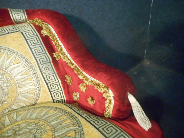 Sofa Napoleon III period In Velvet
