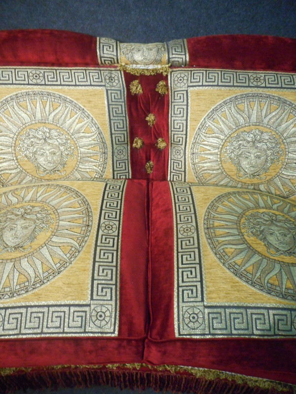 Sofa Napoleon III period In Velvet