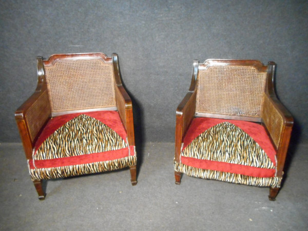 Set da soggiorno coloniale in mogano massiccio