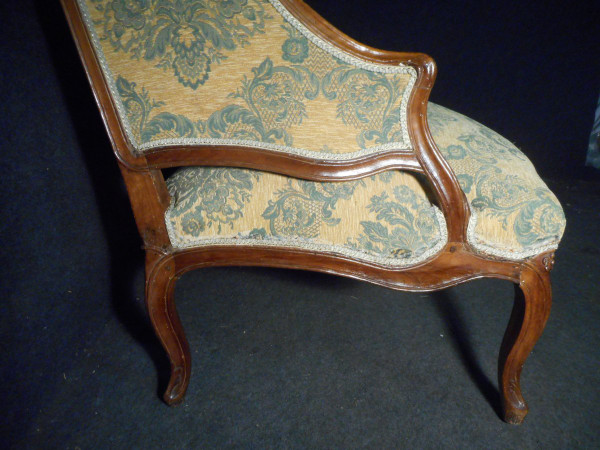 Divano in stile Luigi XV in noce timbrato Jean Baptiste Boulard