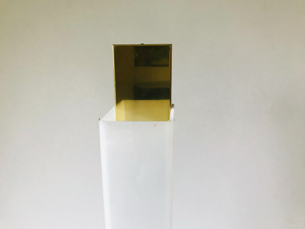 Lampadaire totem en plexiglass, circa 1960.