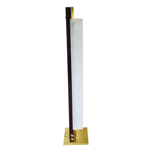 Lampadaire totem en plexiglass, circa 1960.