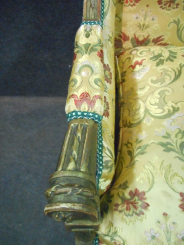 Large Pair Of 19th Century Bergères In Lacquered And Gilded Wood