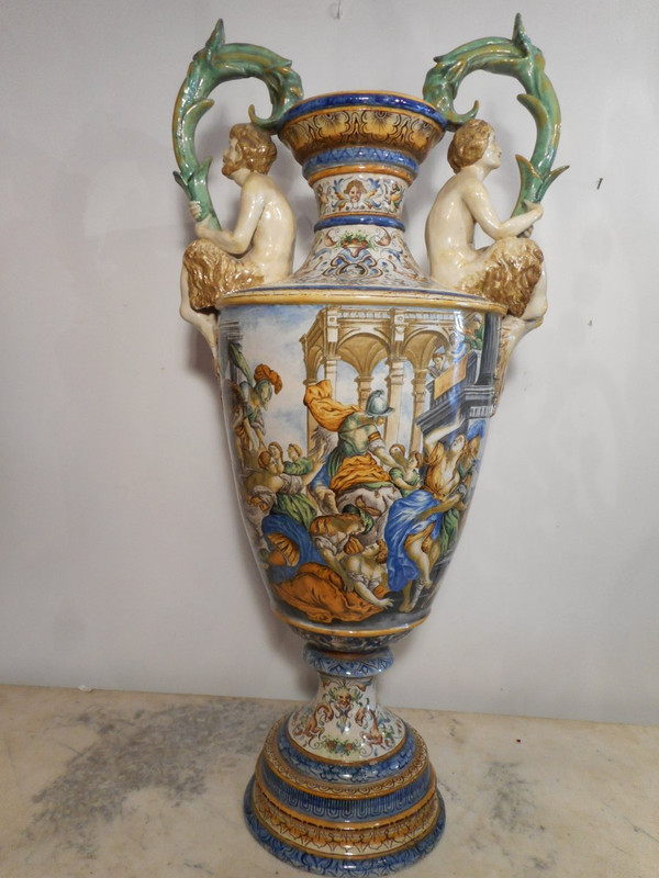 Large Pair Of Urbino Majolica Vases 19th Century