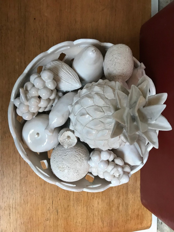 Trompe l'Oeil fruit bowl in white earthenware by Jean Roger, circa 1960.