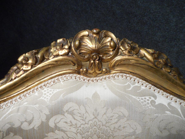 Paire De Fauteuils Corbeille En Bois Doré époque Début XIXème